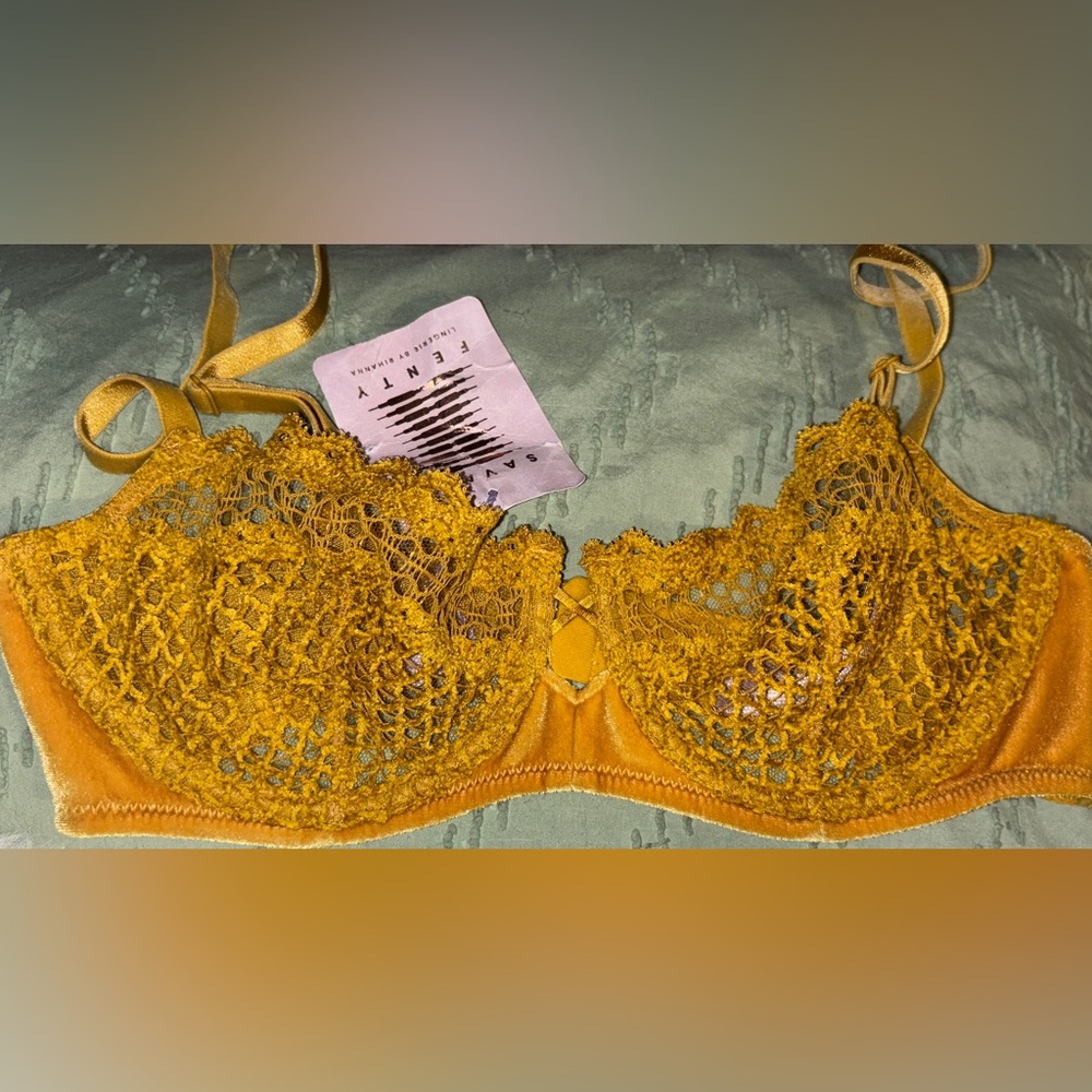 Savage X Fenty Golden Lace Bralette